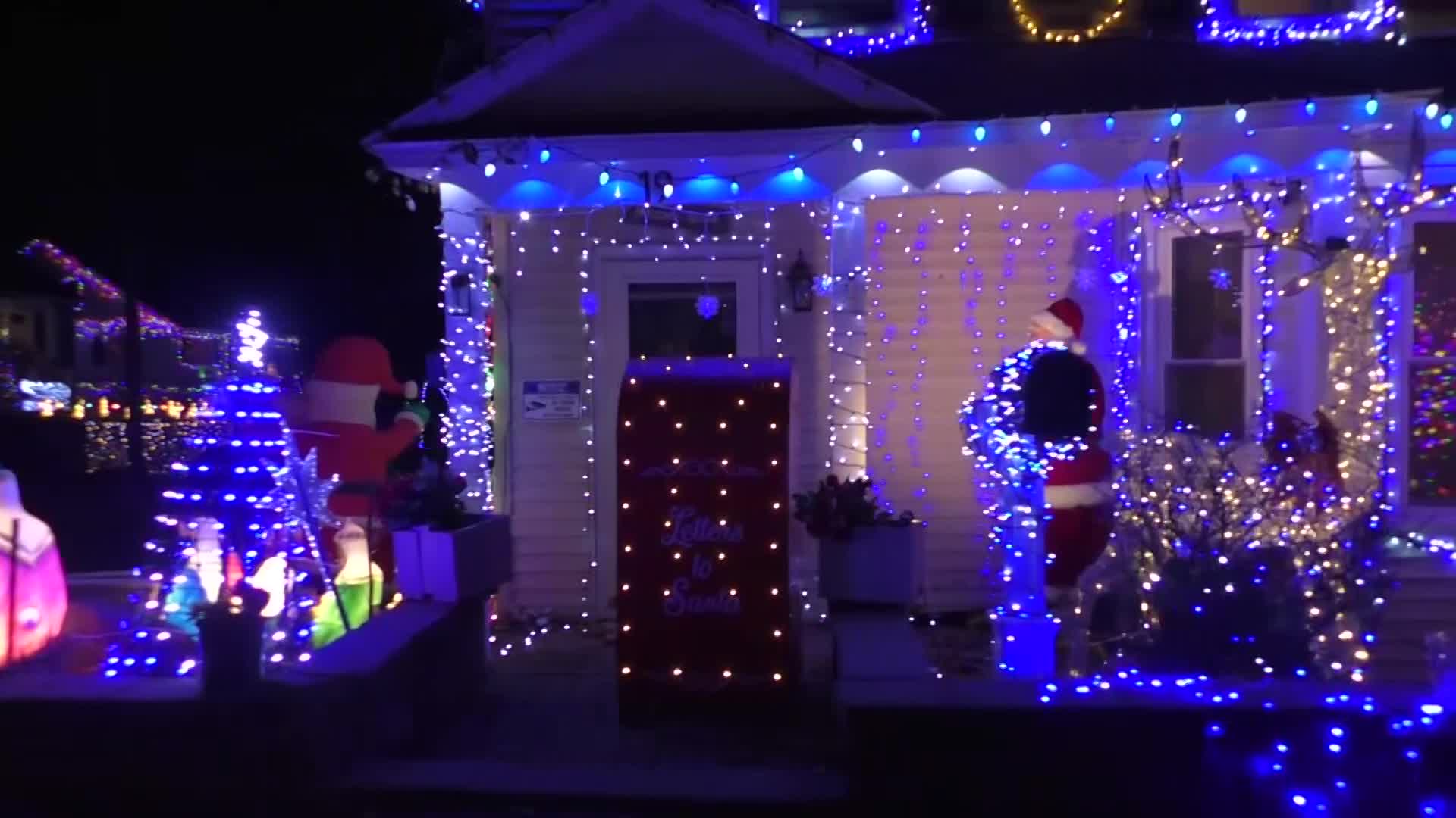 Thumbnail image for Christmas Light Safari 2023