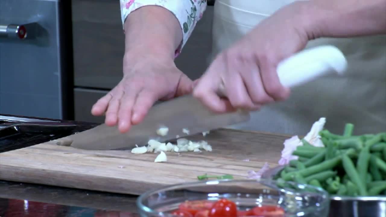 Thumbnail image for Carolyn's Farm Kitchen - Three Sisters of Farming