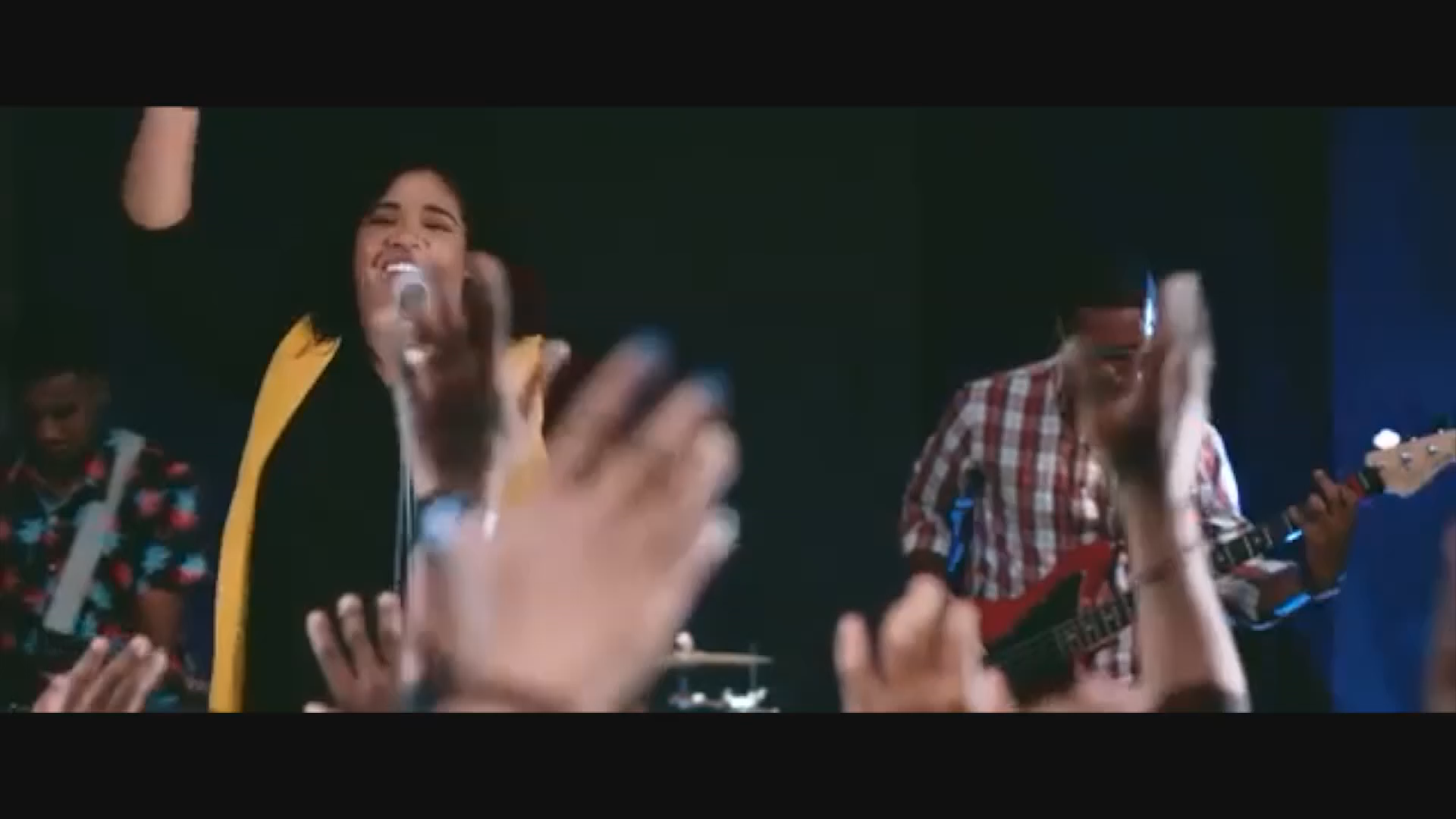 Thumbnail image for En Su Presencia - Episode 12