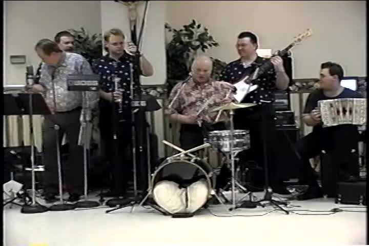 Thumbnail image for Polka Time - 2004 Go Lanka Stevens